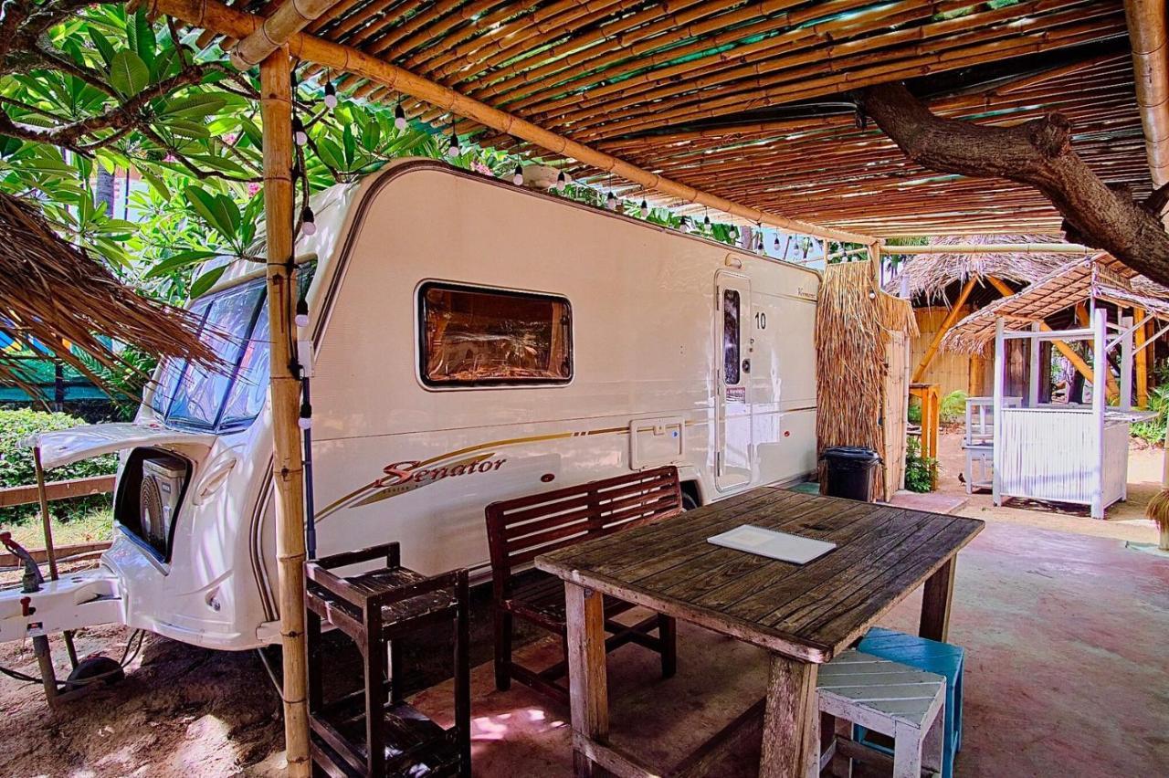 Beach House Camp Na Chom Thian Exterior foto